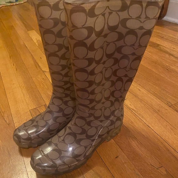 Coach Logo Women’s Rainboots, brown - Picture 2 of 4